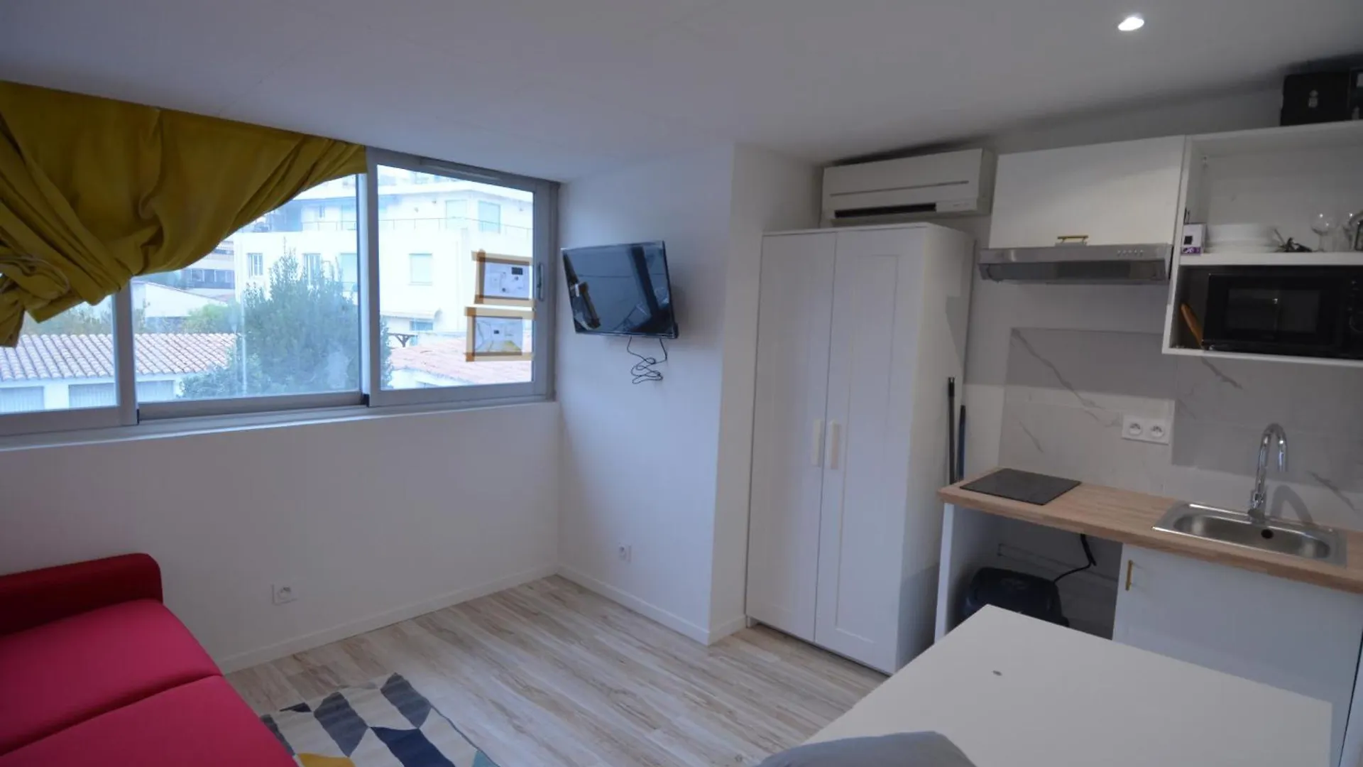 Studio Cassin - Next To Tramway Line 2 Near Airport Nice
