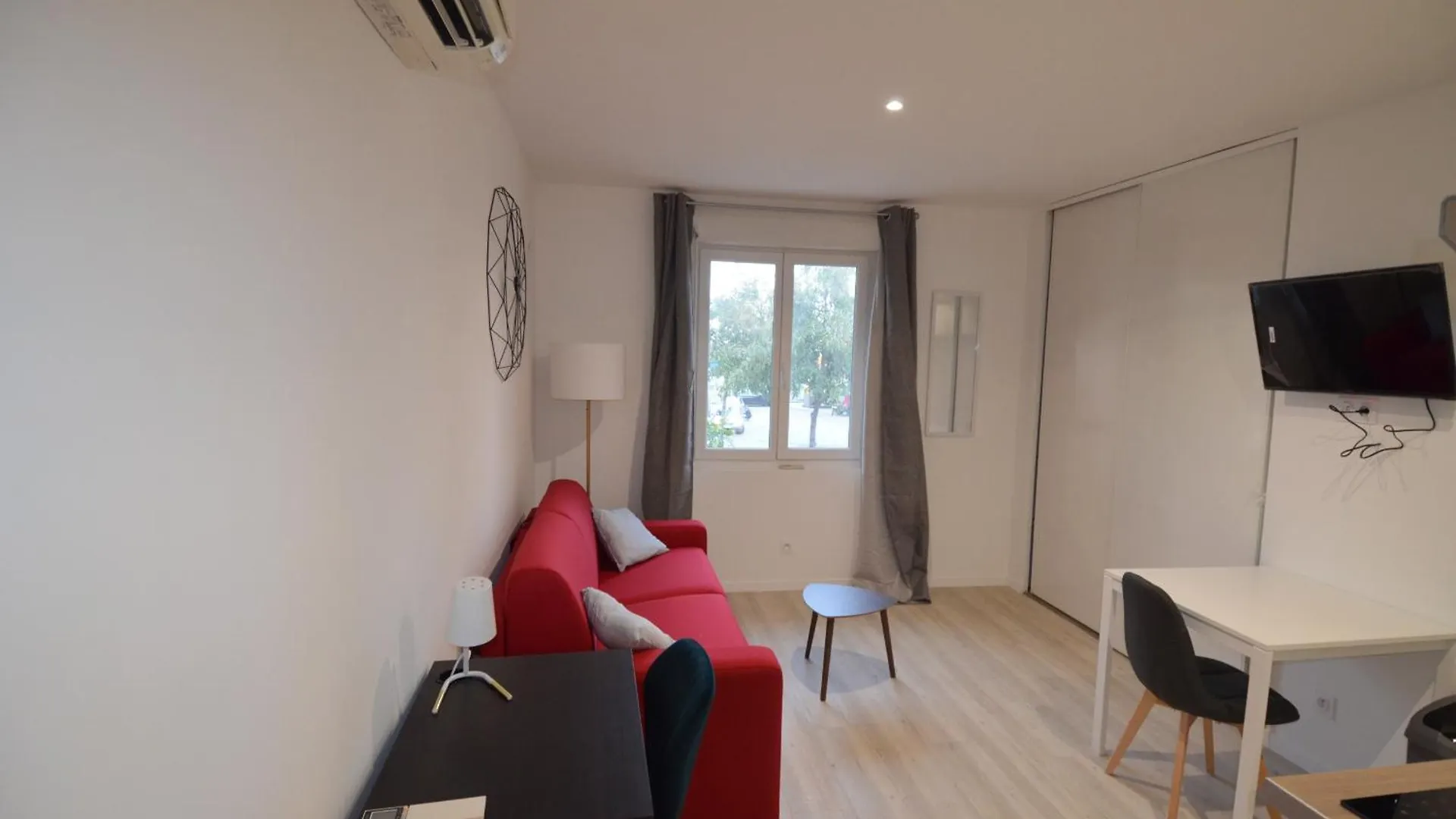 Studio Cassin - Next To Tramway Line 2 Near Airport Nice France